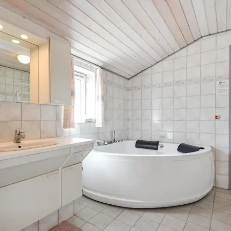 Casa de Férias Amazing Home In Romo With Sauna Romo